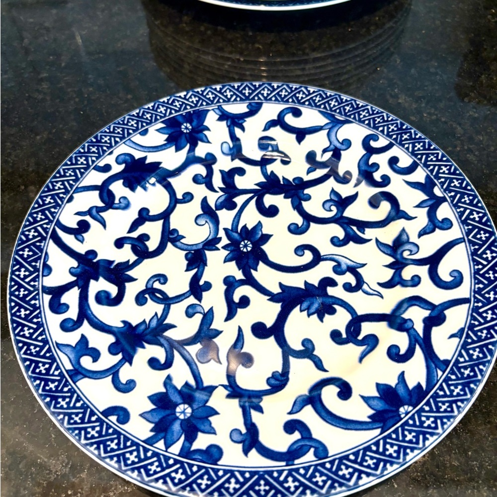 Ralph Lauren Mandarin Pattern Luncheon Plate in mint unused Condition…Retired! - Picture 4 of 4